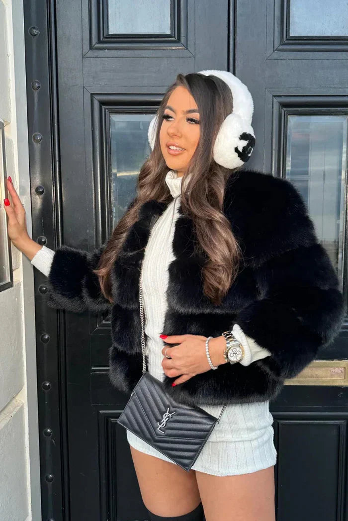 Tarynna - Cozy Faux Fur Jacket